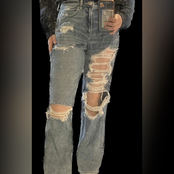American Eagle distressed blue jeans - Picture 5 of 5